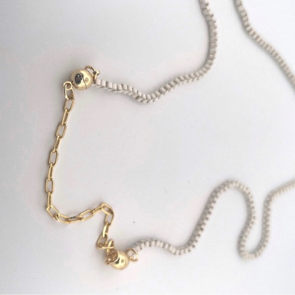 Chill Pill -enamel 18k gold plated - Clasp Magnet with extender 16 inch -20r - Picture 2 of 3